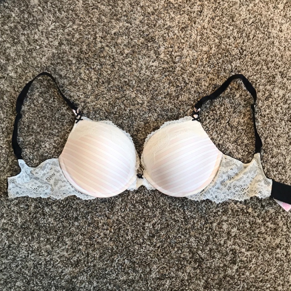 Victoria’s Secret bra